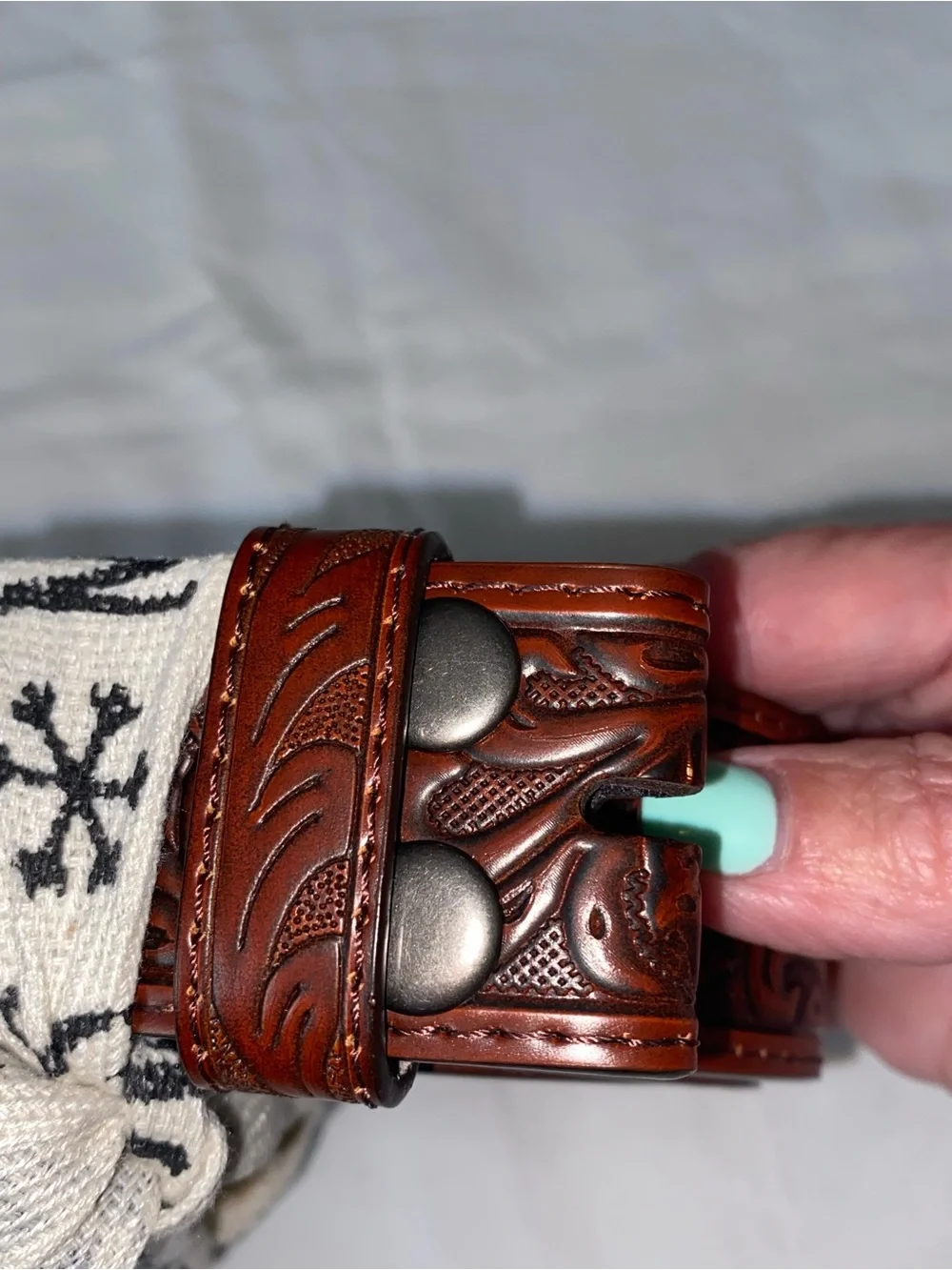 Men’s Tooled Leather Western Belt in Brown- No buckle and no size.